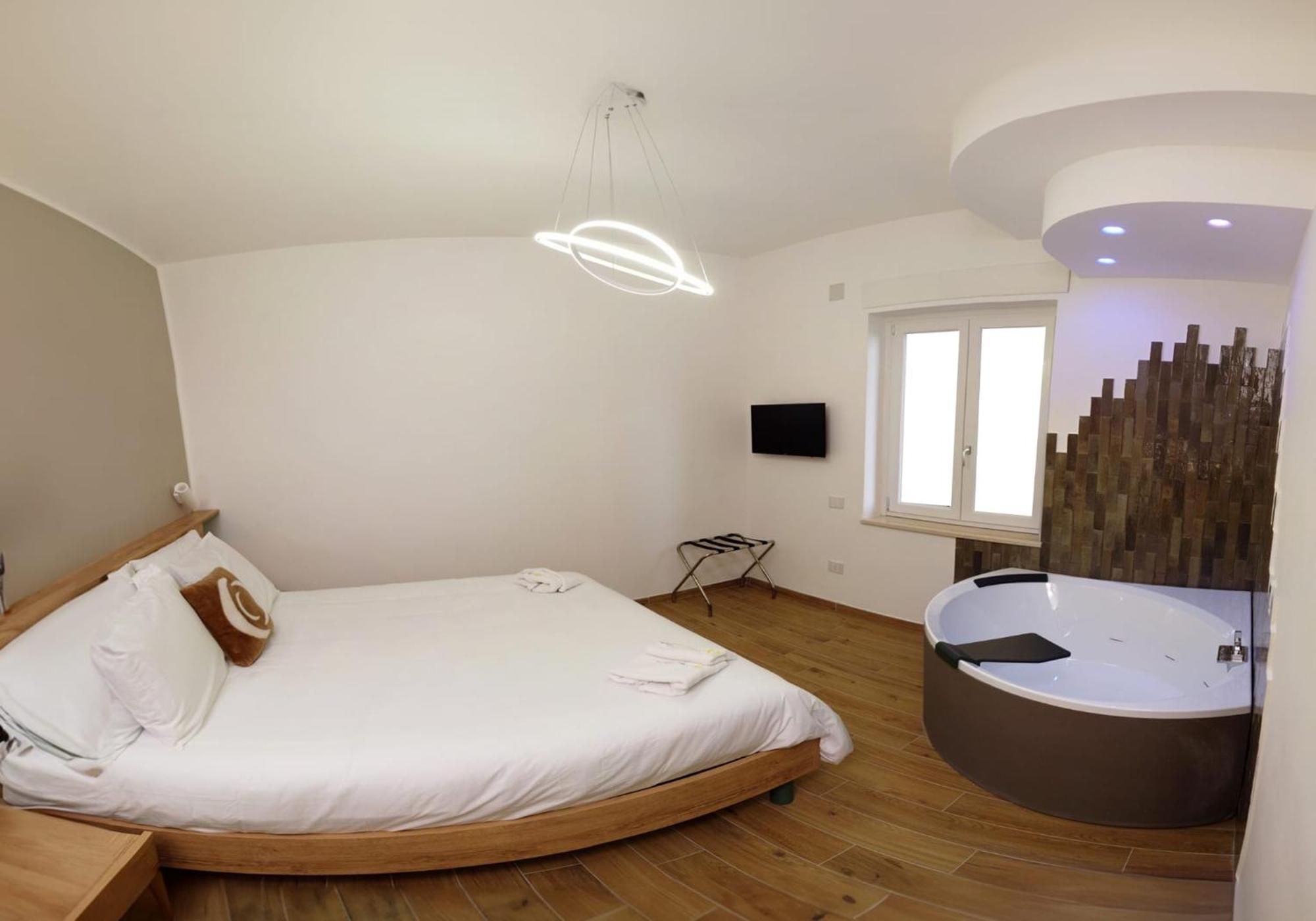 Ferienwohnung Three Moons Boutique House/Calypso Salerno Exterior foto